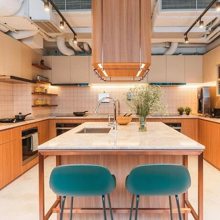Weave Suites - Central West Гонконг Екстер'єр фото