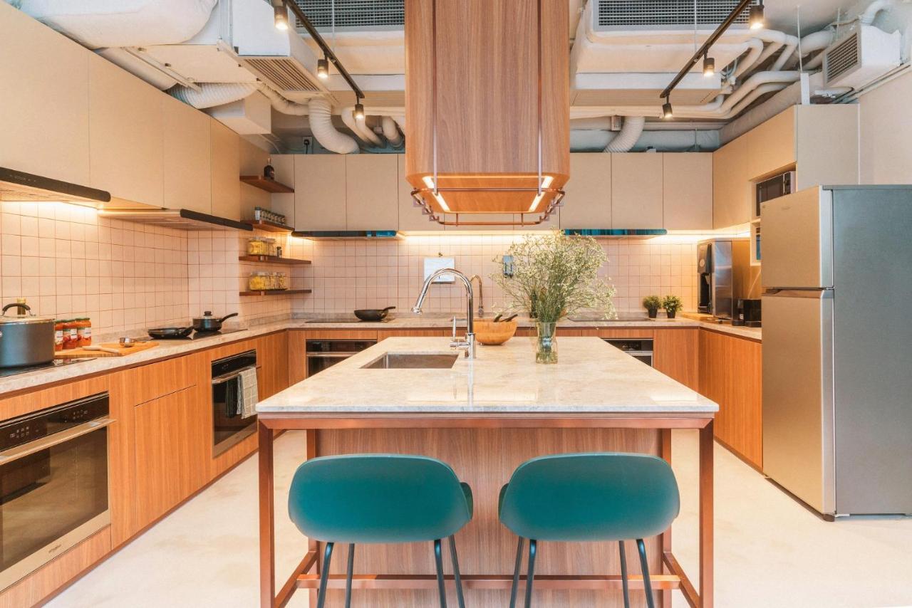 Weave Suites - Central West Гонконг Екстер'єр фото